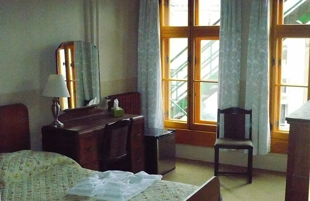Auberge L'Intendant-1
